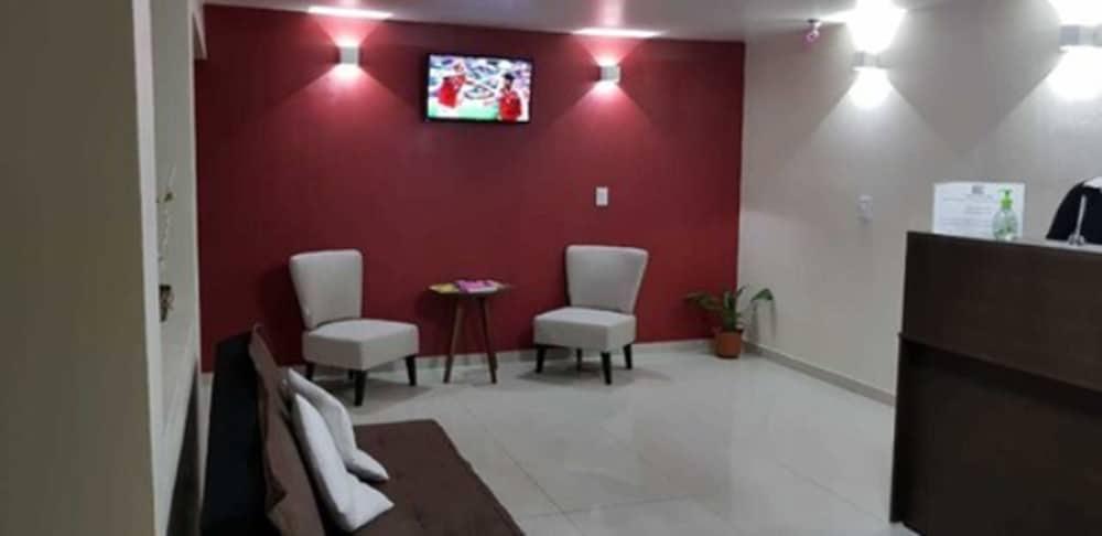 Iguazu Urban Hotel Express Puerto Iguazú Exteriör bild