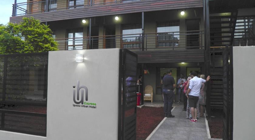 Iguazu Urban Hotel Express Puerto Iguazú Exteriör bild